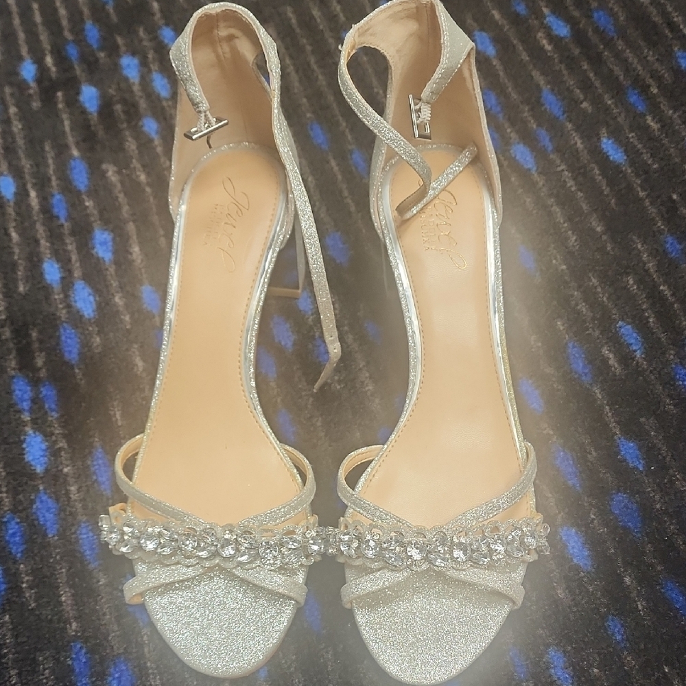 Badgley Mischka Silver Crystal Embellished Heels